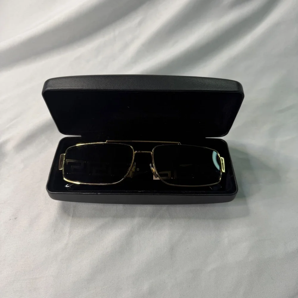 Versace MOD 2257 1002/87 Greca Gold Black Rectangular Sunglasses Italy Case